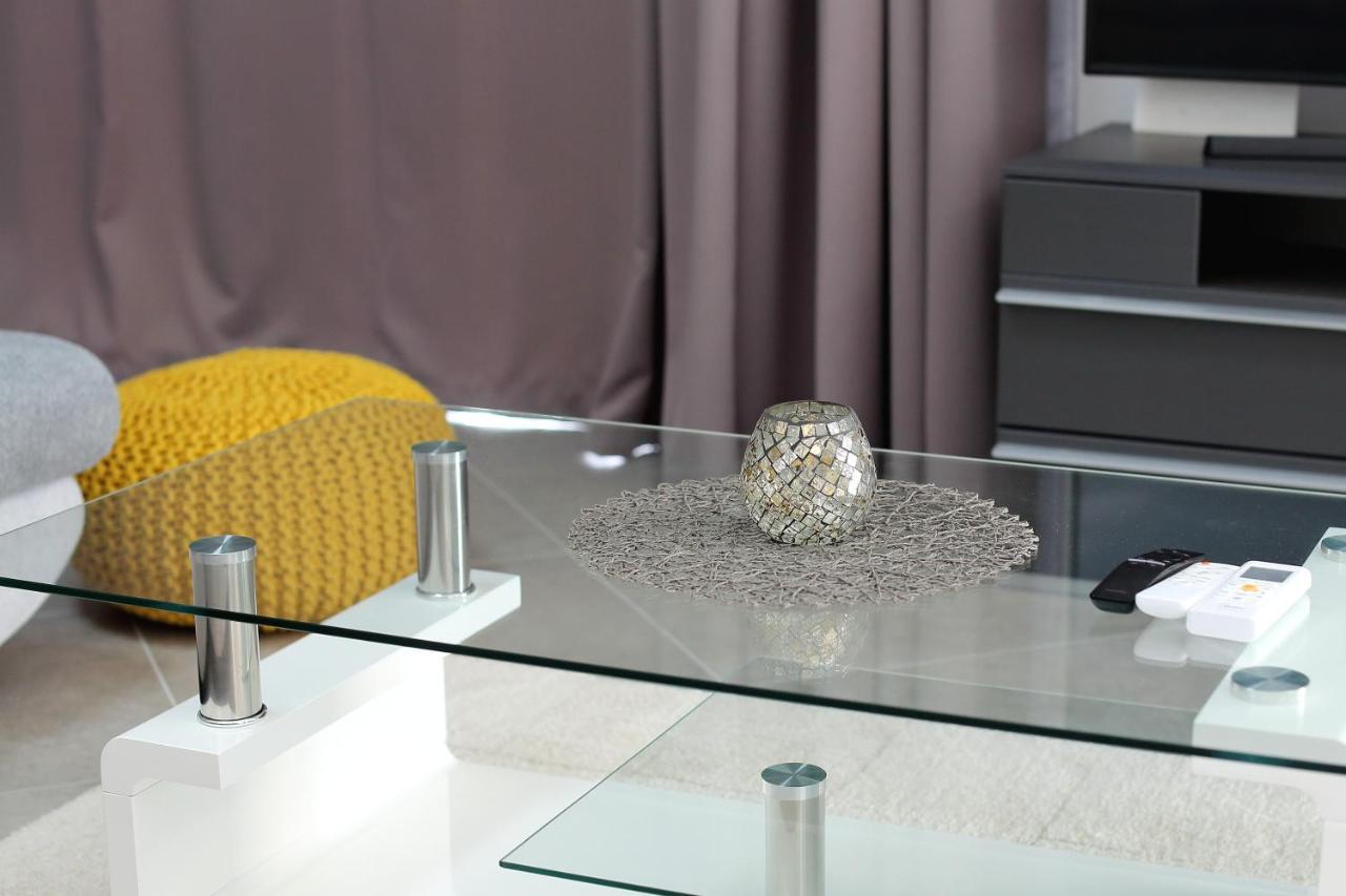 Thalia Apartment
