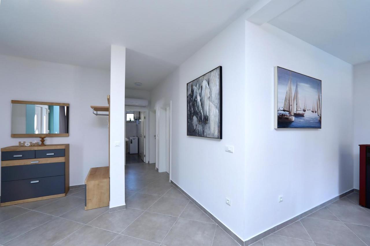 Apartment Thalia